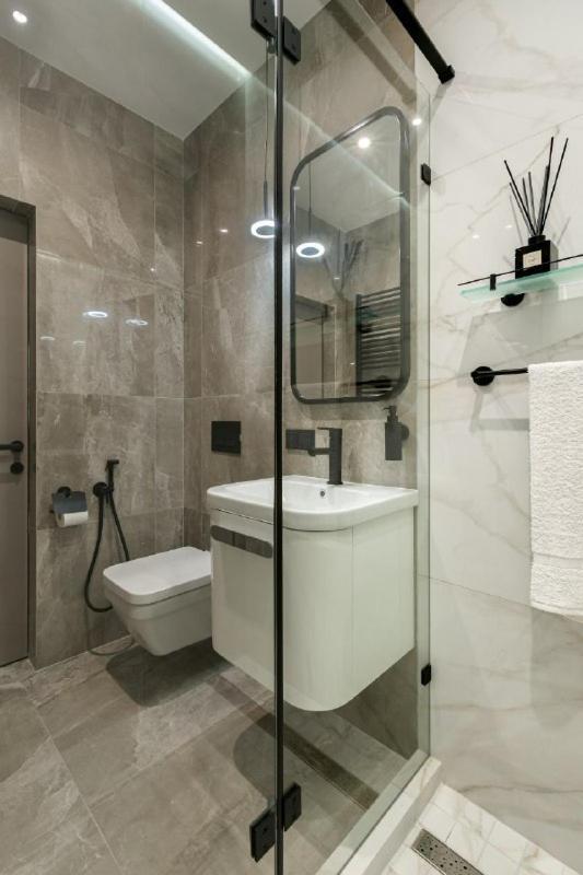Classy In Chicago, A Luxurious Апартаменти